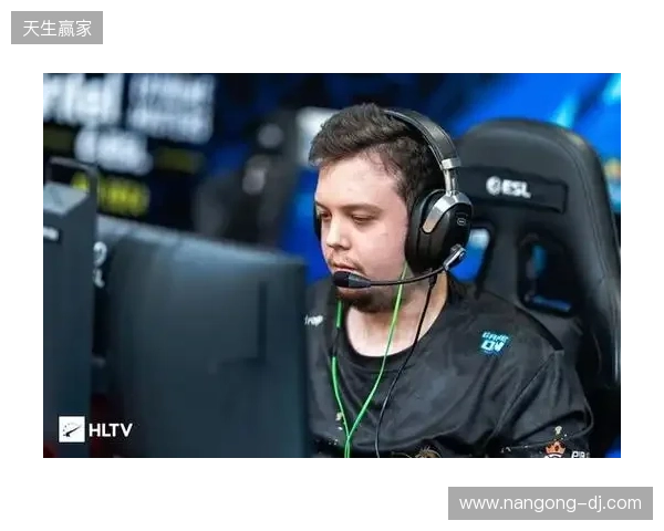 媒体爆料：Eternal Fire计划围绕Calyx和jottAAA搭建国际阵容